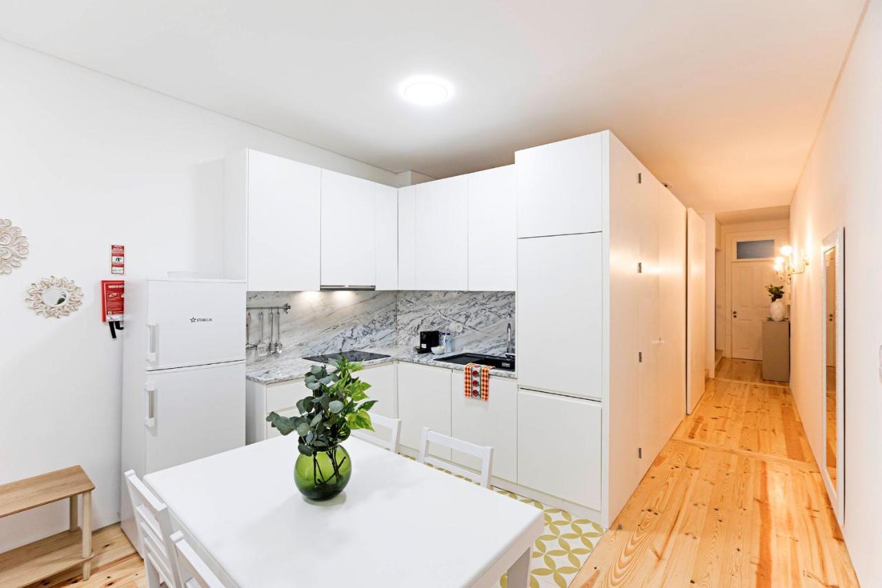 Loios 1Br Flat Downtown By Lovelystay Porto Ngoại thất bức ảnh