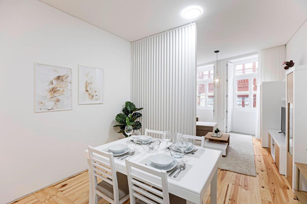 Loios 1Br Flat Downtown By Lovelystay Porto Ngoại thất bức ảnh